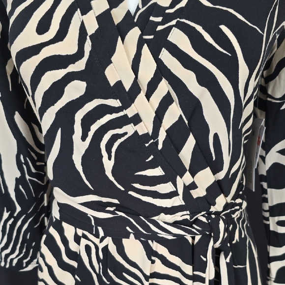 Liz Claiborne Zebra Print Long Sleeve Dress - Picture 7 of 12